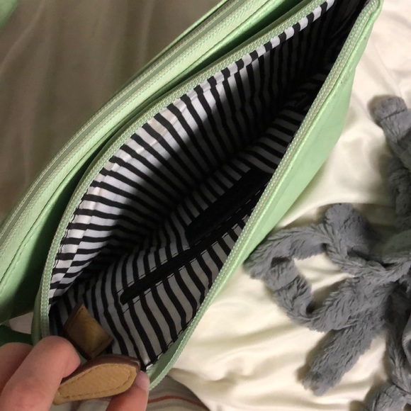 Women’s Purse - Picture 3 of 4